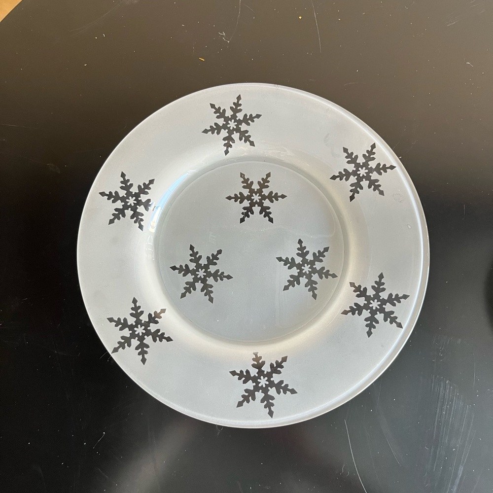 Frosted Glass Decorative Platter with Snowflake Design